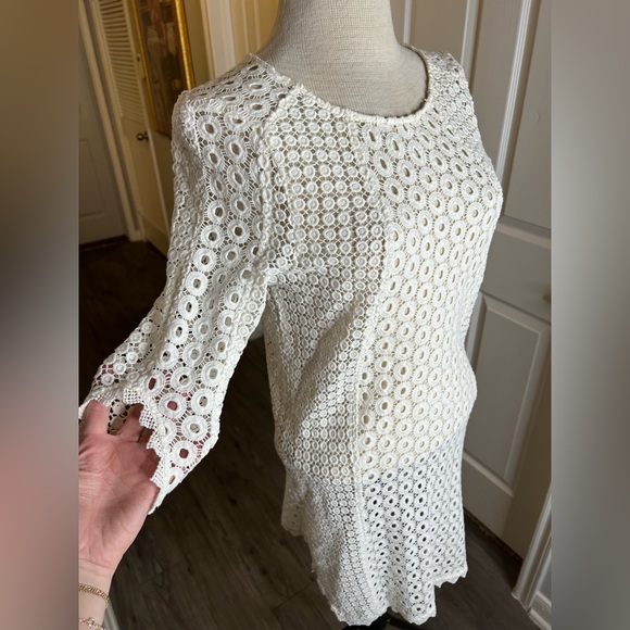 FARM Rio White Crochet Cover-Up | Floral Openwork Boho Beach Dress Scalloped Hem - Picture 3 of 7